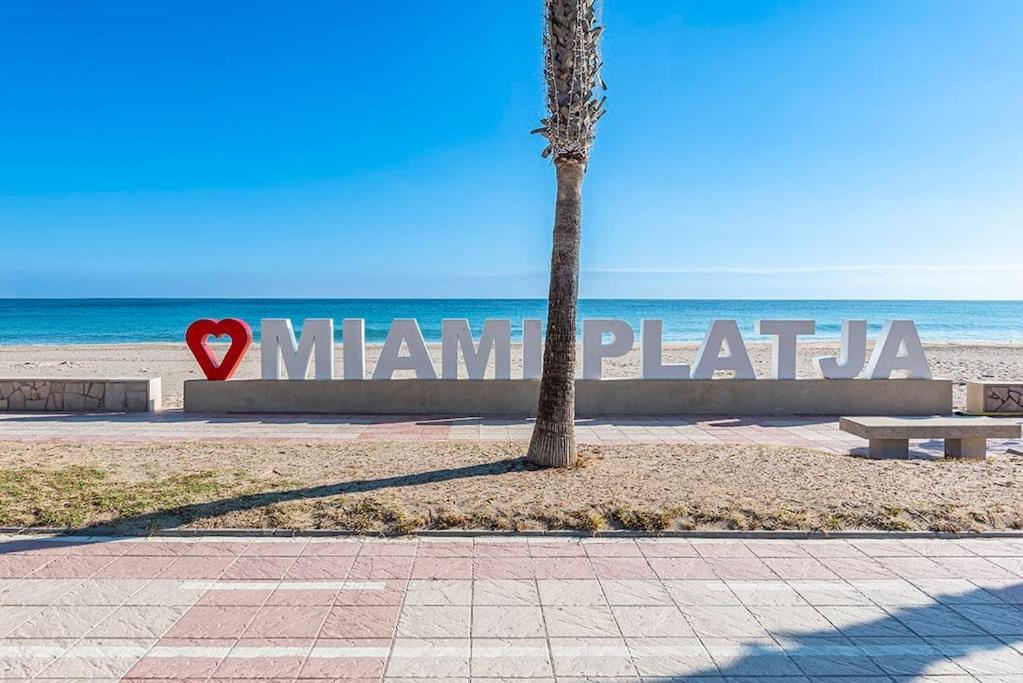 Lusso E Relax Con Piscina A 2 Minuti Dal Mare Appartement Miami Playa Buitenkant foto